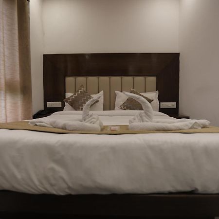 Studioz Paradise Hills Mussoorie Εξωτερικό φωτογραφία
