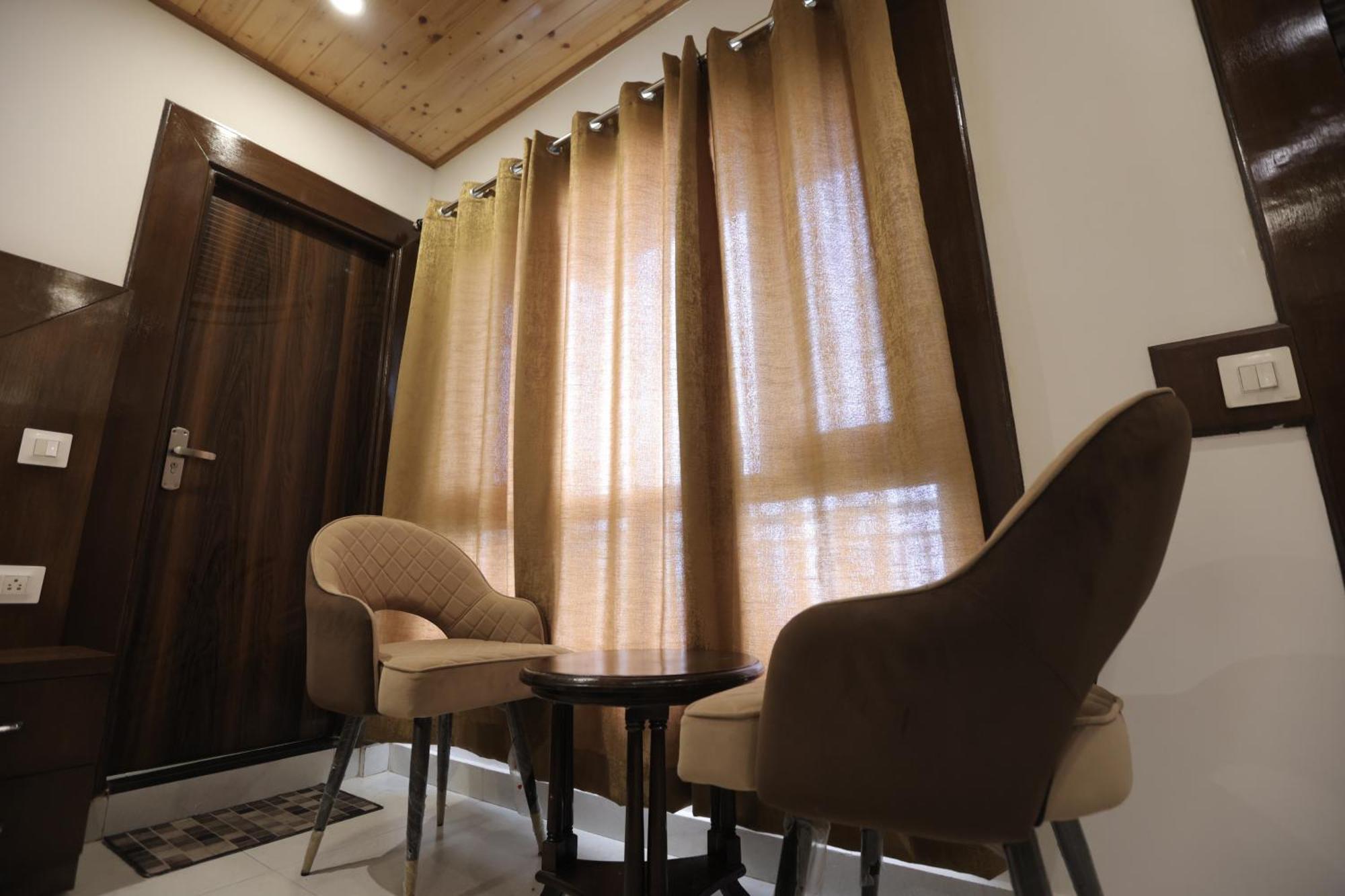 Studioz Paradise Hills Mussoorie Εξωτερικό φωτογραφία