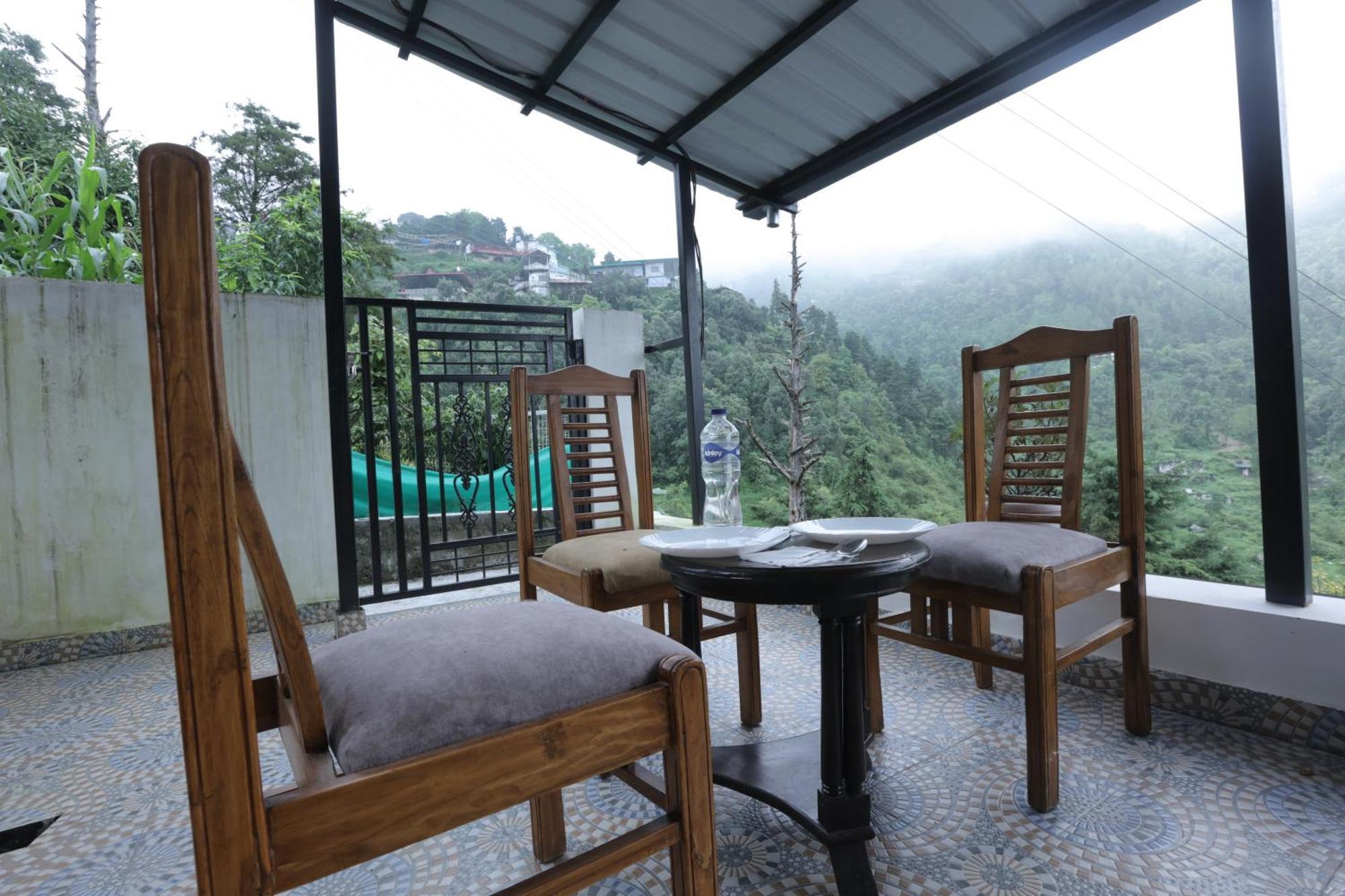 Studioz Paradise Hills Mussoorie Εξωτερικό φωτογραφία