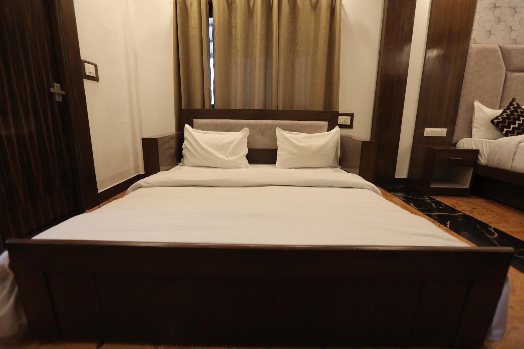 Studioz Paradise Hills Mussoorie Εξωτερικό φωτογραφία